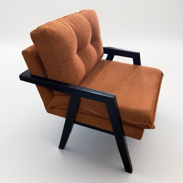 Poltrona mona em suede laranja